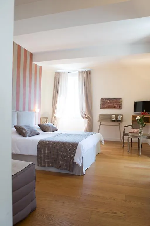 Espace De L'Hers Chateauneuf-du-Pape Guest house